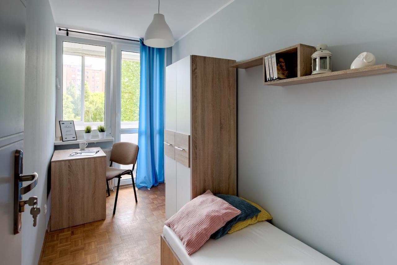 Krzywon 8 Rooms ワルシャワ エクステリア 写真
