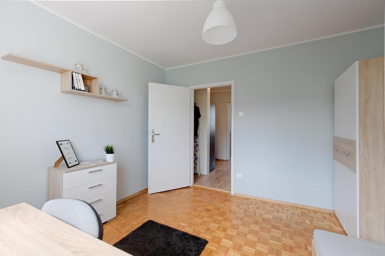 Krzywon 8 Rooms ワルシャワ エクステリア 写真